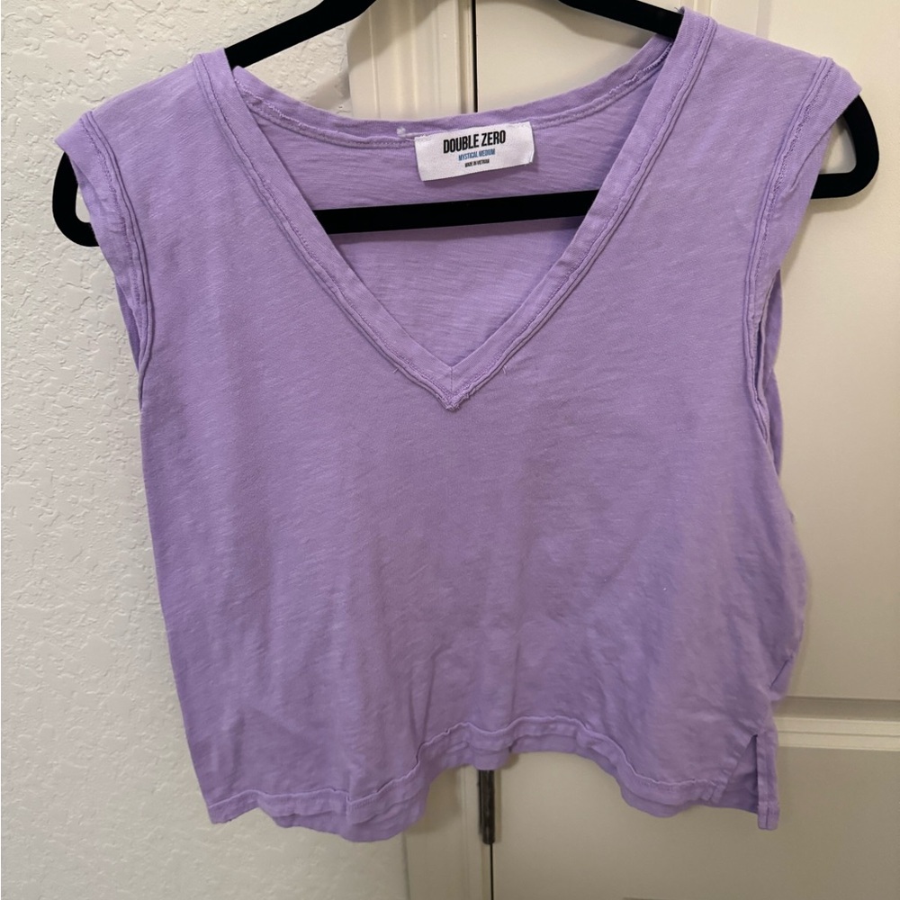 Light purple v-neck loose fitting crop top
